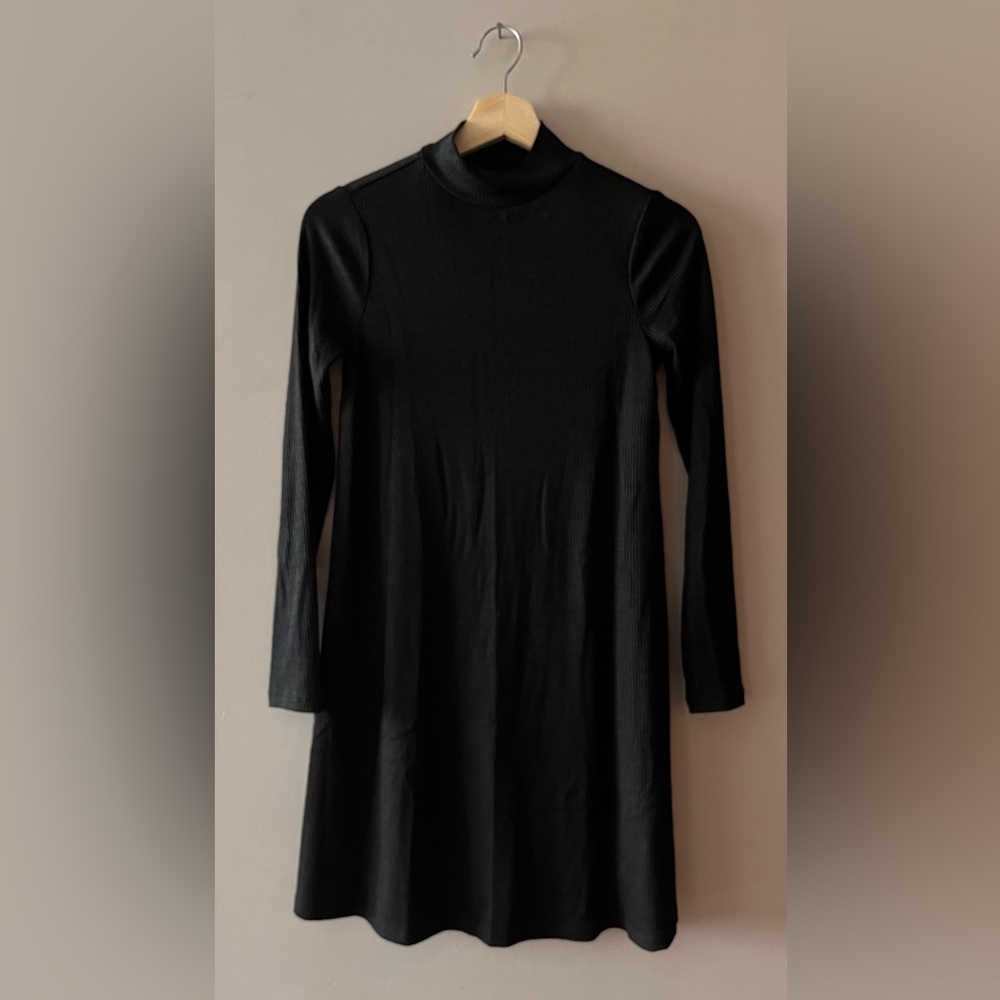GAP black mock neck dress